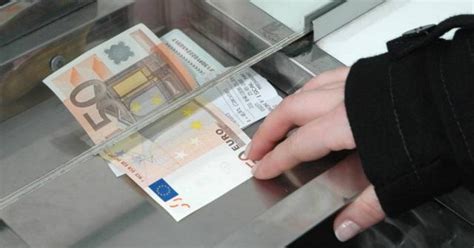 Curs valutar 4 mai 2021 Ce se întâmplă astăzi cu moneda euro Buna