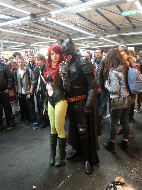 Batman Kiss Poison Ivy Cosplay