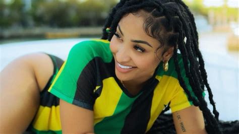 Shenseea Reps Jamaica In Stunning New Pictures See Photos Yardhype