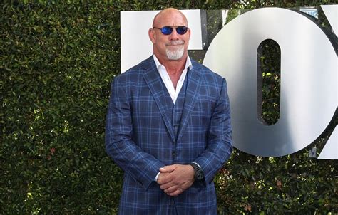 Wwe Legend Goldberg Trashes Rihannas Horrible Super Bowl Performance