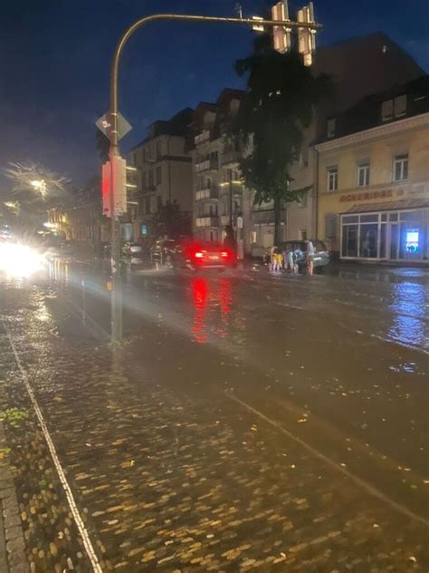 Unwetter in Freiburg Gewitter mit Starkregen sorgt für überflutete