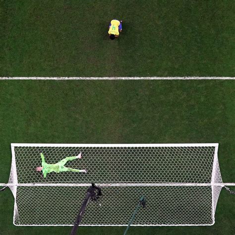 A Psychologist Spent Five Years Studying World Cup Penalty Shootouts - WSJ