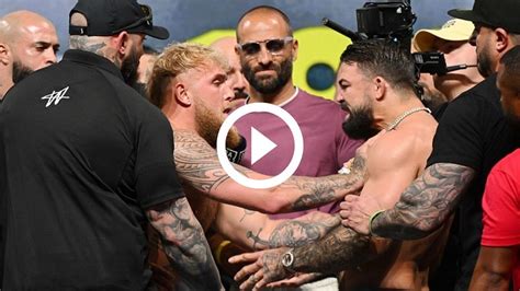 Revivez le face à face très tendu entre Jake Paul et Mike Perry