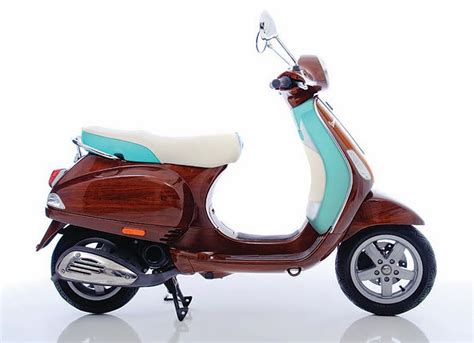 If It's Hip, It's Here (Archives): La Dolce Vespa. Limited Edition ...