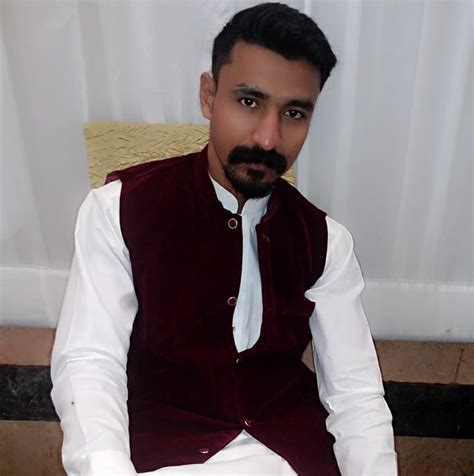 ayaz hair saloon karachi