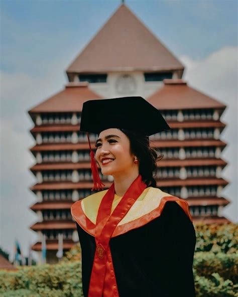 Foto Wisuda Kuliah Wisuda Kuliah Wisuda Ide Wisuda