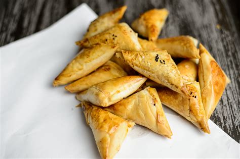 Easy Cheese Samosa Recipe