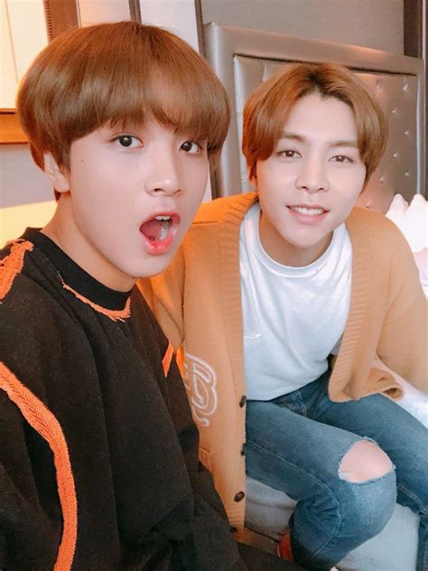 Haechan And Johnny Jeno Nct Selebritas Jaehyun Nct