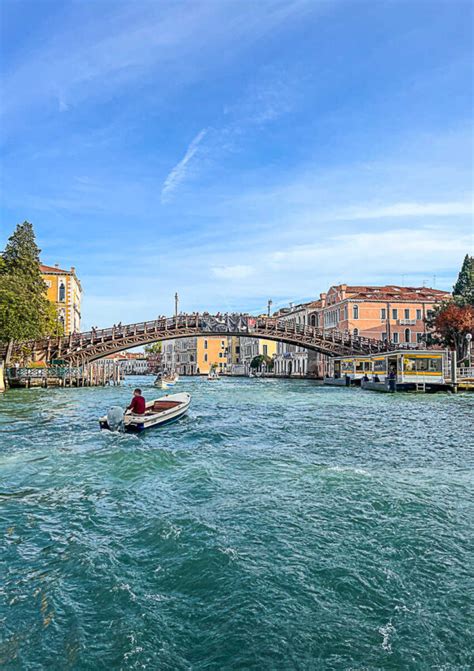 The 15+ Best Beaches In Venice, Italy — The Purposely Lost