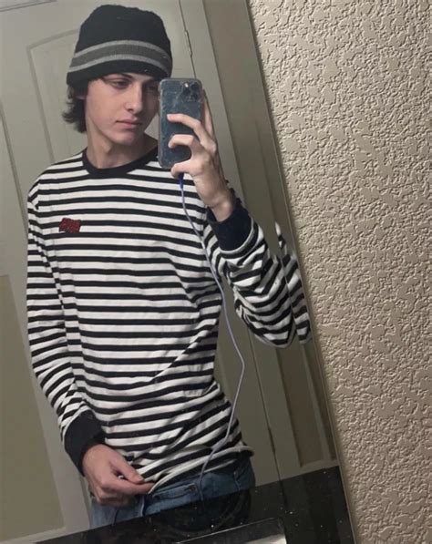 Hope Everyone Is Having A Good Day Nudes GaymersGoneMild NUDE PICS ORG