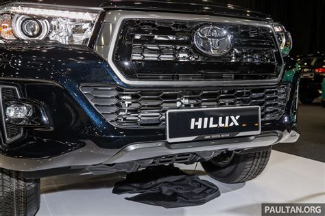 Toyota Malaysia Hilux 2 8 Black Edition 2019 Ext 10 BM Paul Tan S