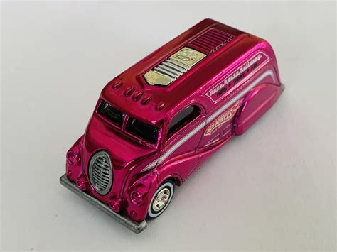 Hot Wheels Classics Series Chase Deco Delivery