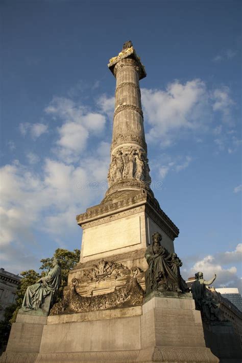 Bruselas Columna Del Congreso Por La Tarde Imagen De Archivo Imagen