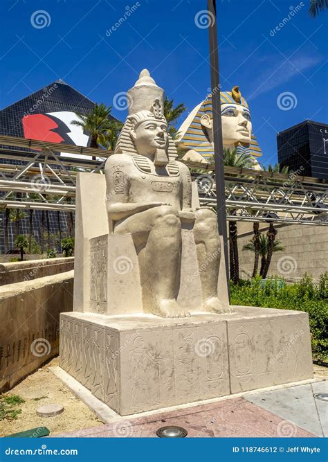 Statues Outside The Famous Luxor Hotel Editorial Photography Image Of