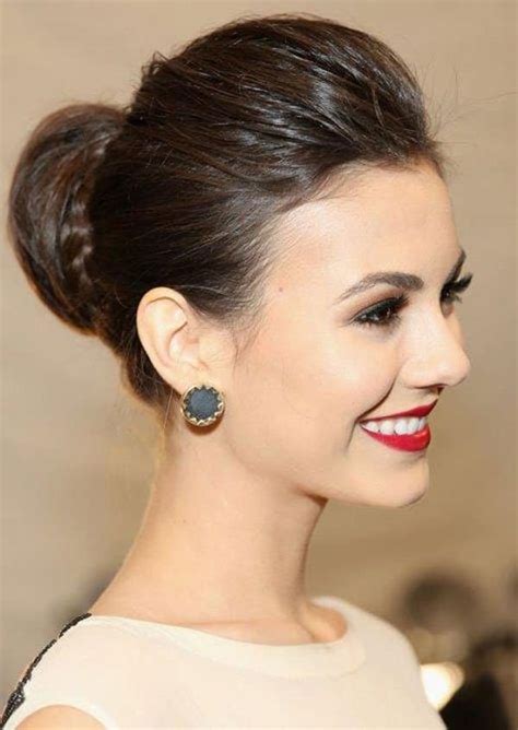 Top 8 Professional Hairstyles For Women To Appear Classier