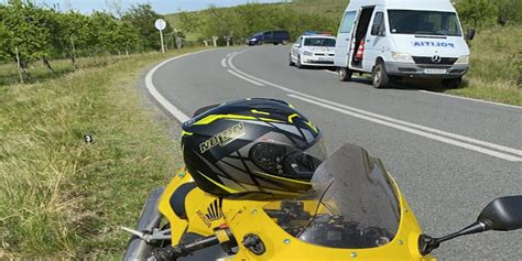 Un Motociclist S A Autoaccidentat Grav Pe Dn Argument