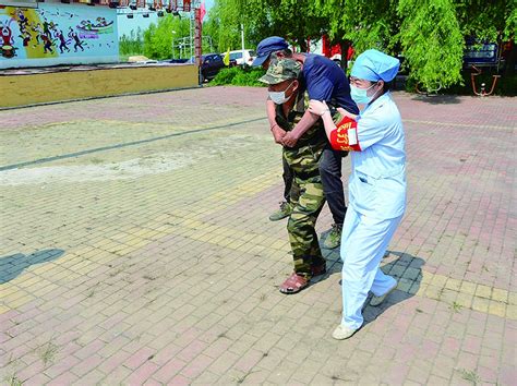 哈市南岗区开展防汛演练 组建2000余人应急抢险队伍新浪黑龙江新浪网