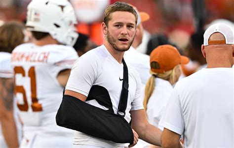 Texas Qb Quinn Ewers Expected To Miss Time With Ac Joint Sprain In