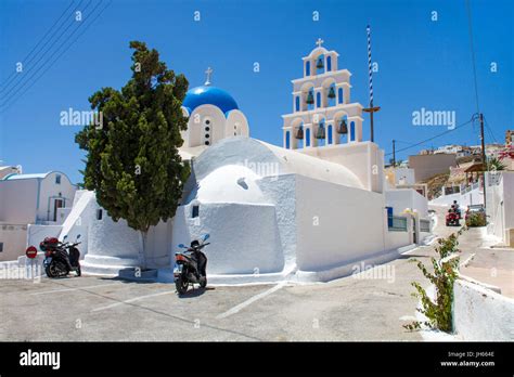 Orthodoxe Kirche In Akrotiri Santorin Kykladen Aegaeis Griechenland