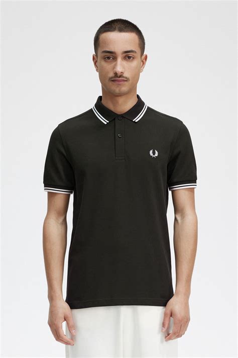 M3600 Night Green Snow White Snow White The Fred Perry Shirt