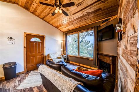 Lake Eufaula Treehouse Cabin Romantic Getaways In Oklahoma