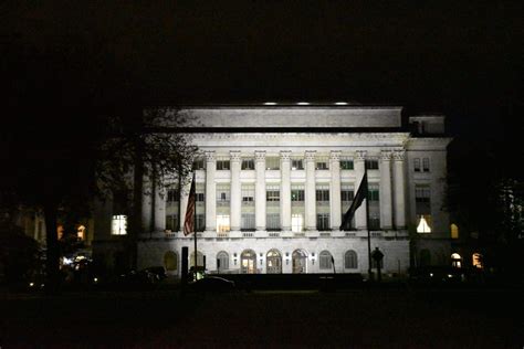 Washington DC Monuments At Night (Best DC Monuments At Night Tours ...