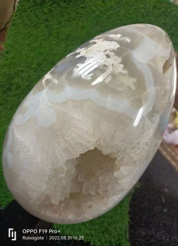 White The Big Natural Agate Druzy Eggs For Decoration Kg At Rs