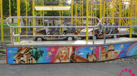 Schueberfouer Un Grand Huit Aux Couleurs Des Monuments Du Luxembourg