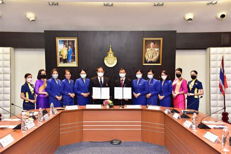 Rmutt Signs Academic Collaboration Agreement With Thai Flight Training