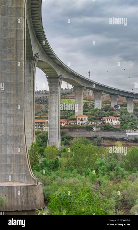 View in the valley of Douro river, Portugal Stock Photo - Alamy