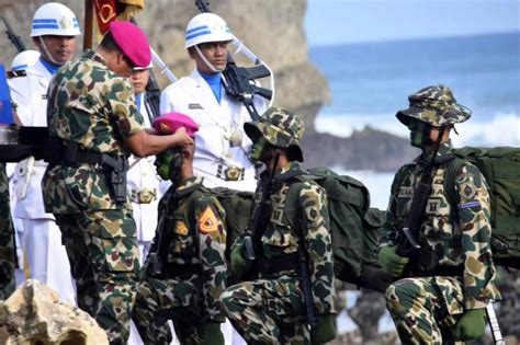 Ratusan Prajurit Muda Korps Marinir Resmi Dilantik Di Pantai Baruna