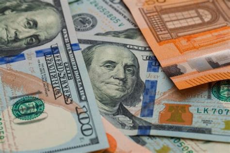 Долар здорожчав, євро здешевшав: який курс валют у Кривому Розі 3 ...