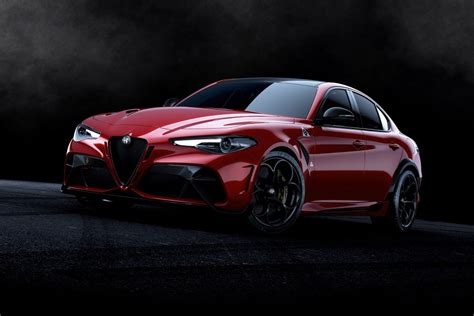 Alfa Romeo Offers Bespoke Liveries For The Giulia Gta Sgcarmart