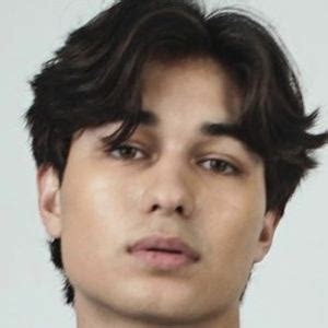 Kio Cyr - Age, Family, Bio | Famous Birthdays