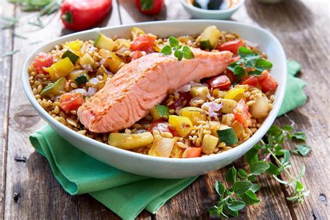 Poêlée de saumon mariné aux légumes accompagné d épeautre