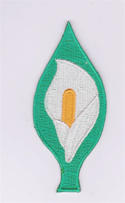 Easter Lily Cloth Badge The Irish War