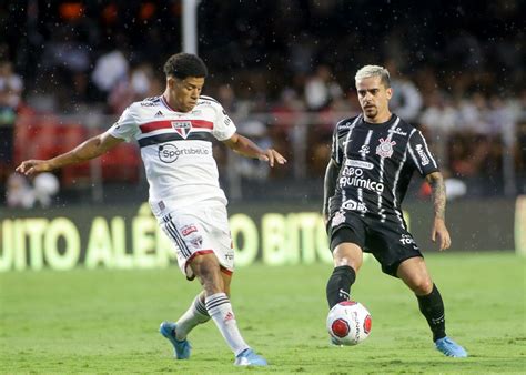 São Paulo x Corinthians escalações arbitragem e onde assistirJogada