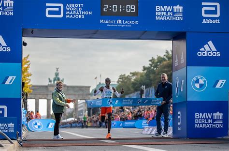 Nuevo R Cord Mundial De Keniano Kipchoge En Marat N De Berl N