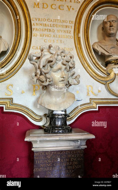 Bust medusa bernini hi-res stock photography and images - Alamy