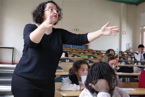 Vreux Les Coliers Et Coll Giens S Essayent Au Th Tre