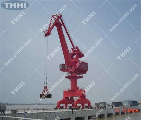 China Thhi Four Bar Linkage Port Gantry Railway Travelling Portal Crane