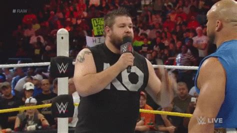 Kevin Owens Primogif