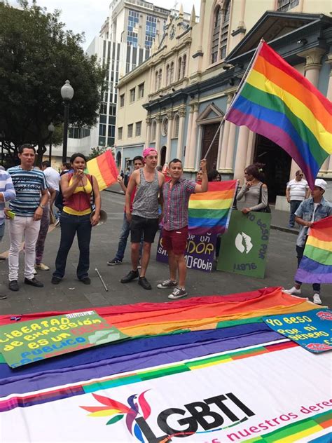 Psic Diane Rodriguez Activista Lgbt Transgenero Y Primera Asambleista