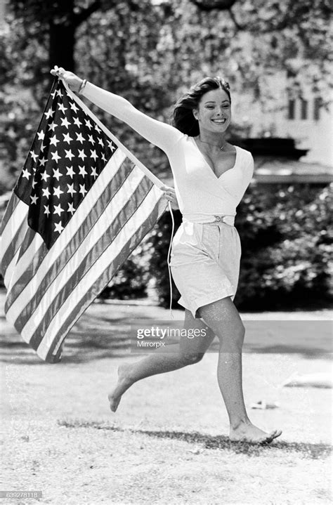 Nicola Bryant's feet