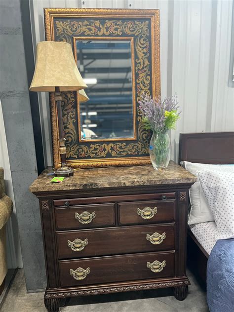 Hab... - Habitat Forsyth ReStore-Coliseum Drive, Winston-Salem