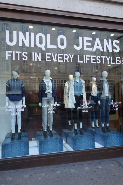 Pin By Gabi Mena On Tienda In 2024 Denim Display Denim Window