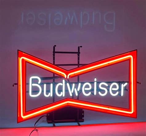 At Auction Vintage Bow Tie Budweiser Neon Sign