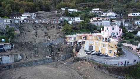 Frana Ischia Vigili Del Fuoco A Casamicciola Tragedia Annunciata