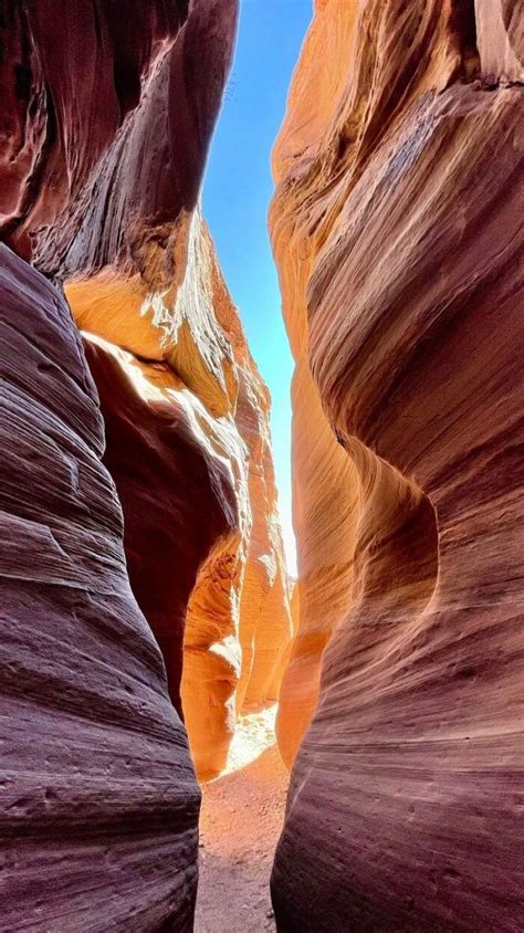 This 37 Mile Hiking Trail In Utah Takes You Through A Slot Canyon That