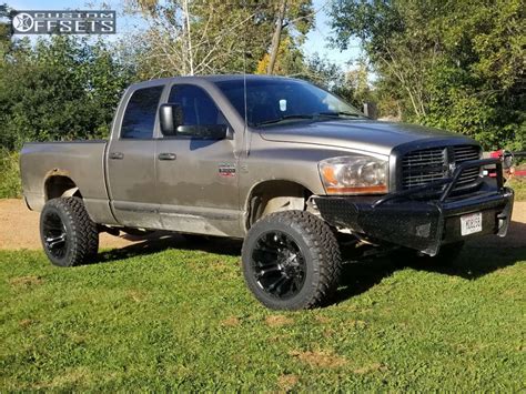 2007 Dodge Ram 2500 With 20x12 44 Fuel Vapor And 33 12 5R20 Nitto